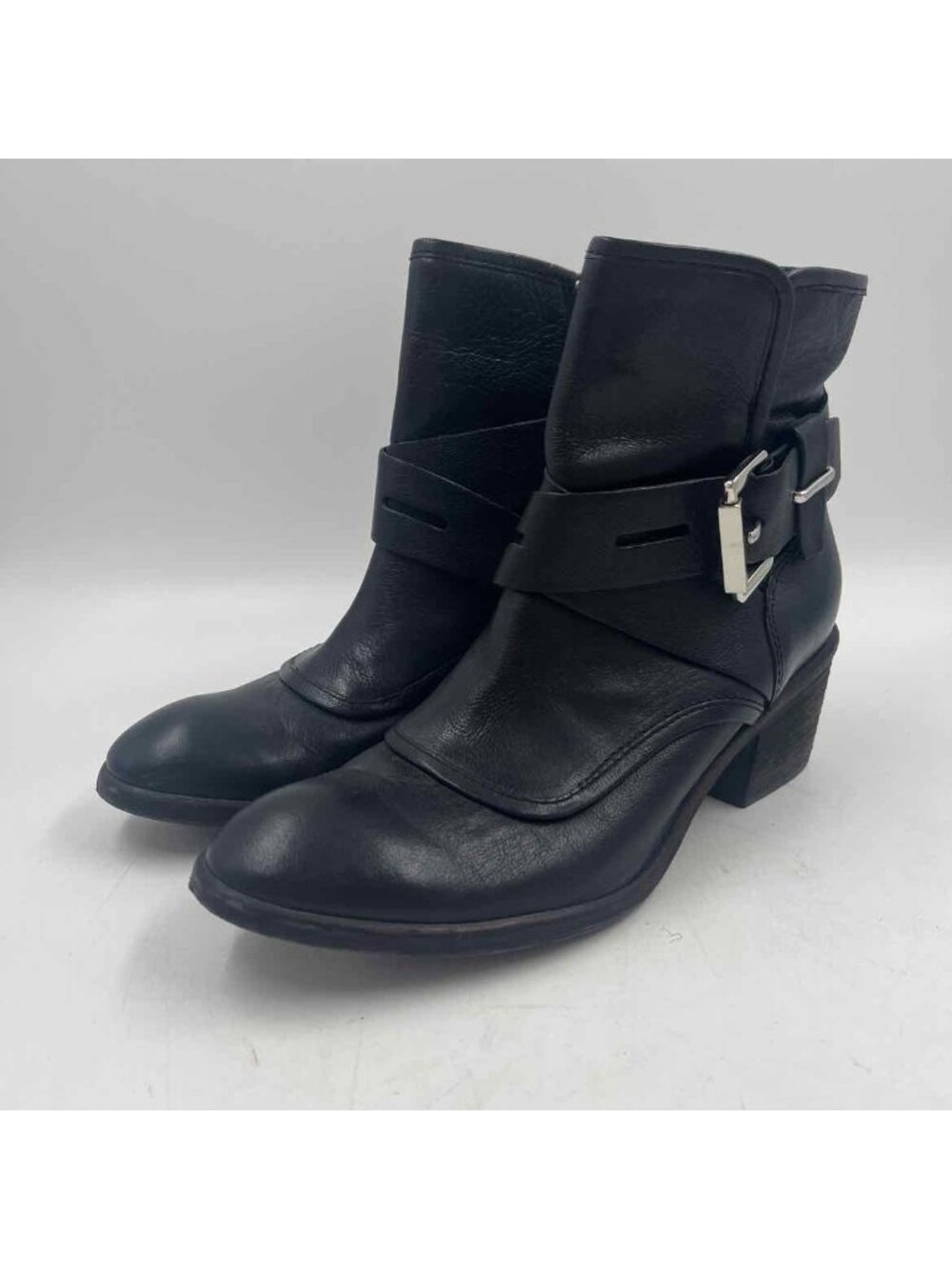 Donald J Pliner Women's Shoe Size 7.5 Black Solid Boots